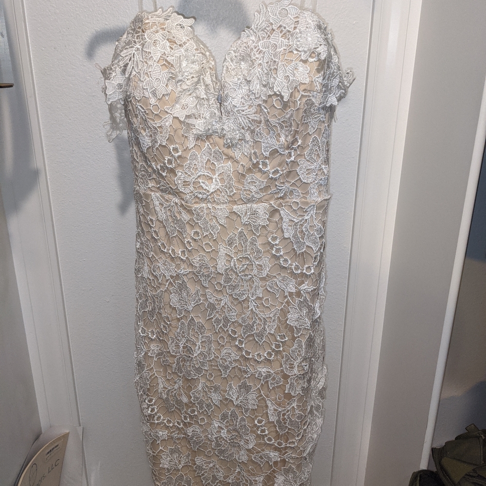 Lace dress